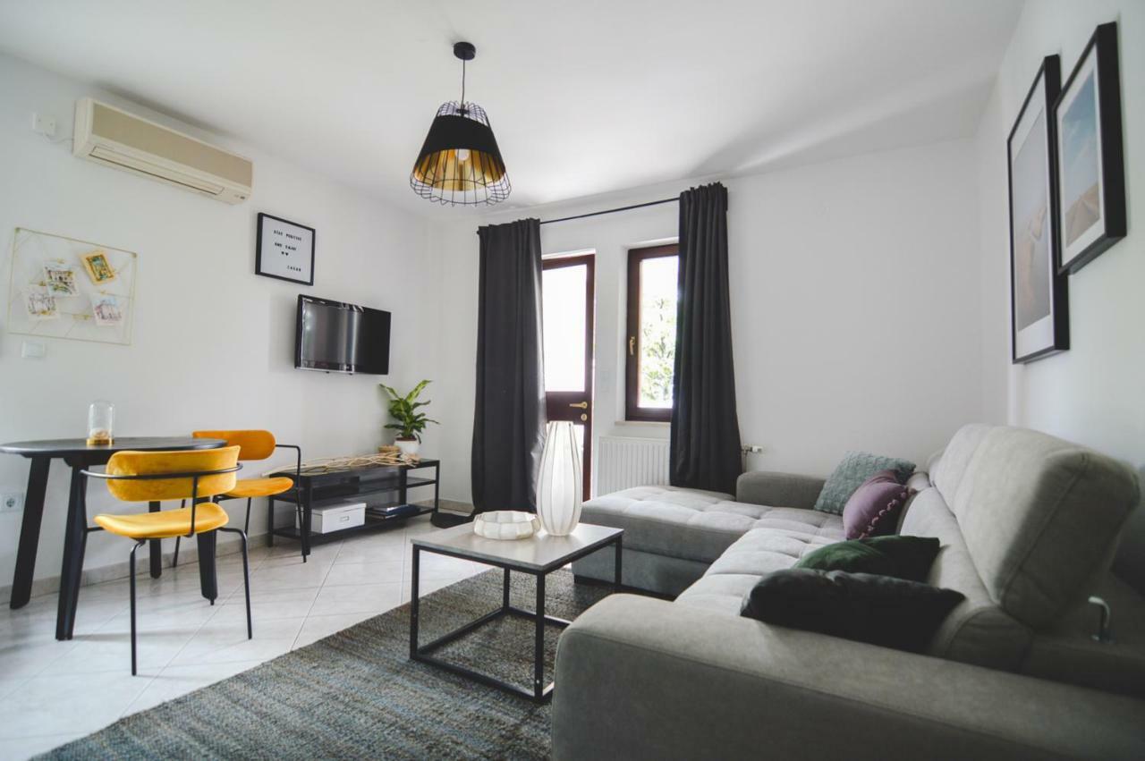 Apartments Lucija ザダル エクステリア 写真